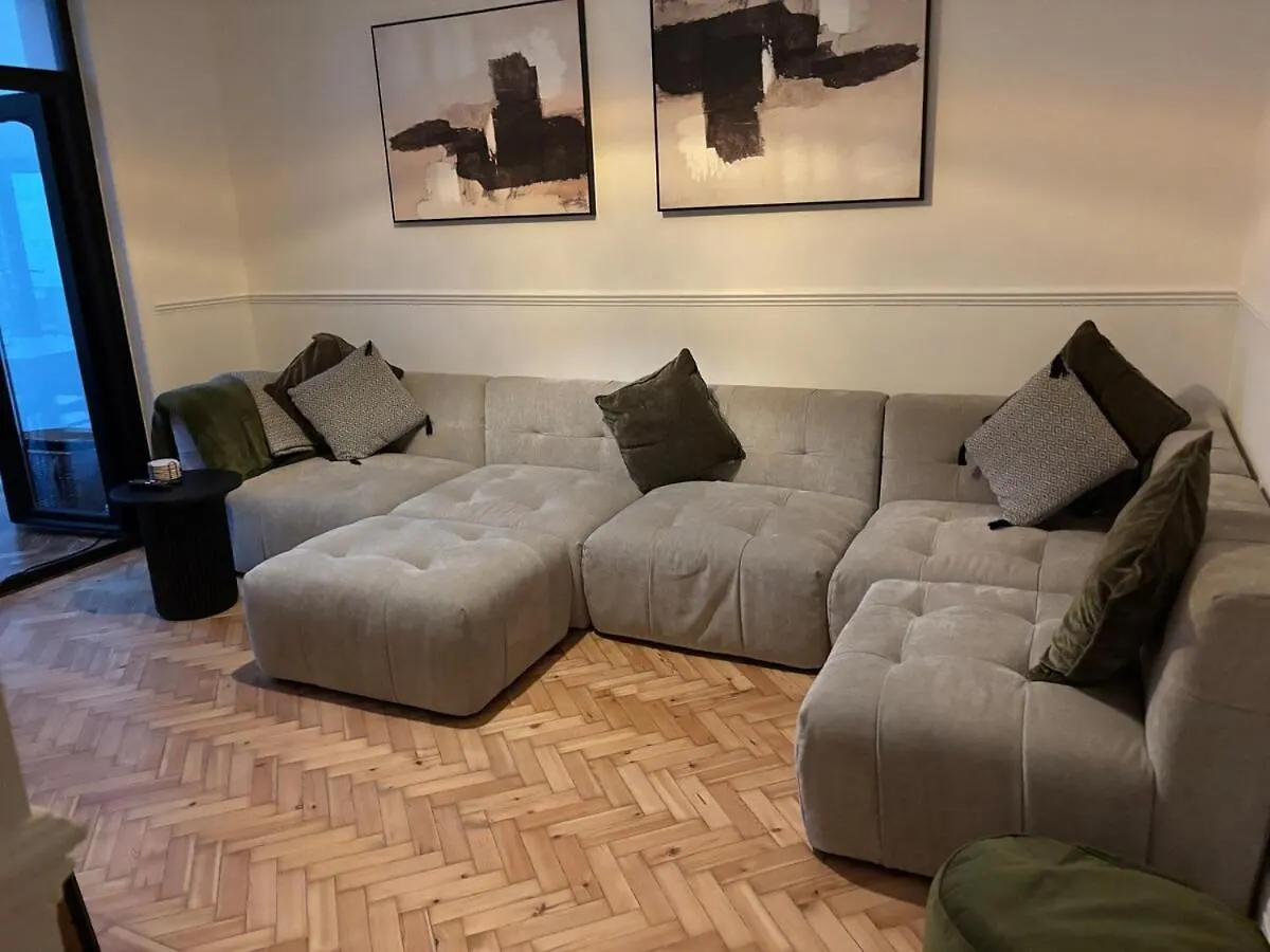 Holiday home Beautiful Large Family Home Cardiff United Kingdom